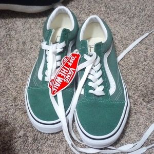 Brand new with tags Vans shoes-Boys